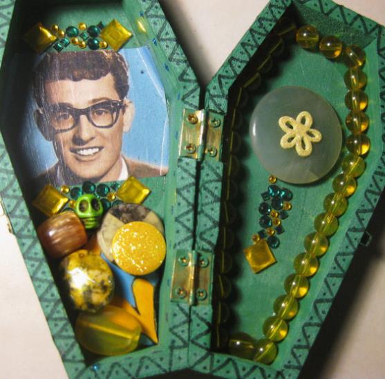 They call it Buddy Holly coffin, oops !