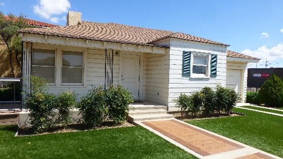 Jerry_Allison's_Childhood_House_Moved_To_Lubbock