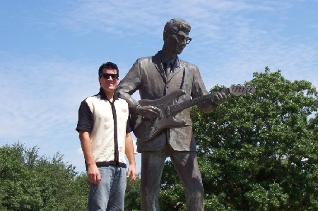 Johnny_and_Buddy.jpg
