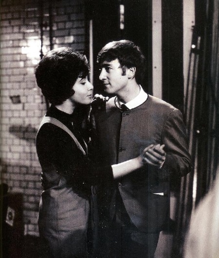 HELEN_SHAPIRO_WITH_JOHN_LENNON