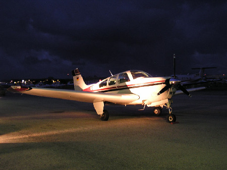 Beechcraft_Bonanza3.jpg 