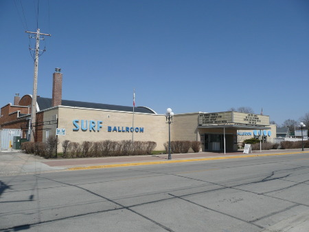 SURF BALLROOM CLEAR LAKE IA APRIL 2009