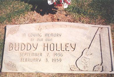Buddy_Holly's_Grave_in_Lubbock_TX.jpg