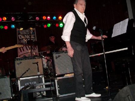 Jerry_Lee_Lewis_Clear_Lake_2011.jpg